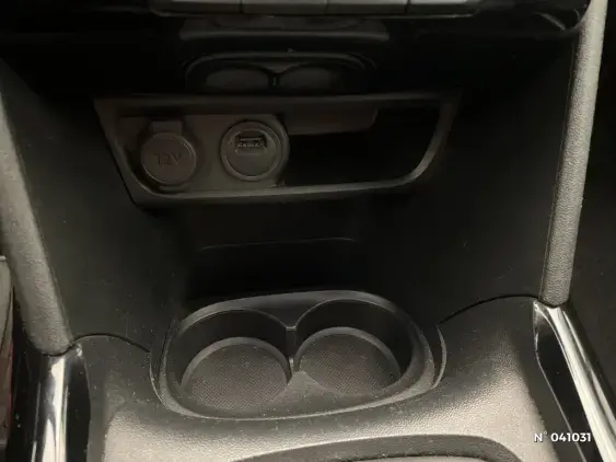 PEUGEOT 2008 - voiture d'occasion - Photo 24