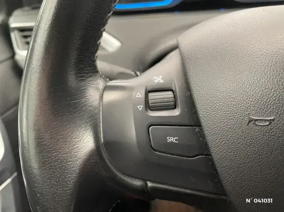 PEUGEOT 2008 - voiture d'occasion - Photo 28