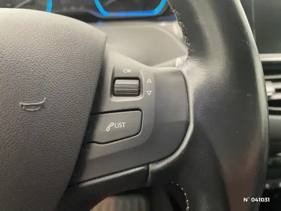 PEUGEOT 2008 - voiture d'occasion - Photo 29