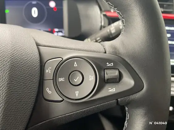 OPEL CORSA F - voiture d'occasion - Photo 29