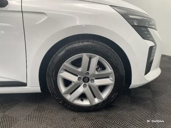 RENAULT CLIO V - voiture d'occasion - Photo 8