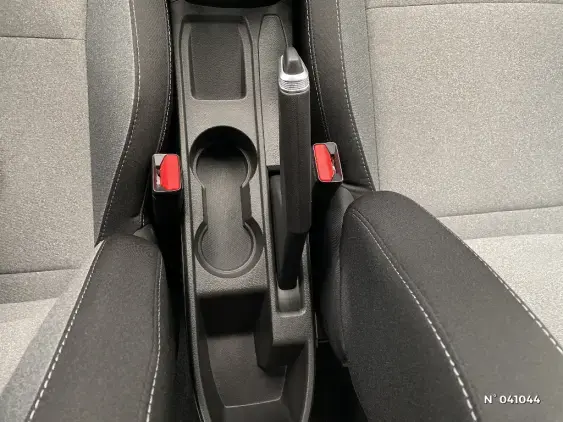 RENAULT CLIO V - voiture d'occasion - Photo 27