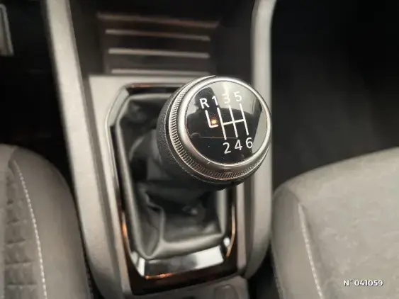 RENAULT CLIO V - voiture d'occasion - Photo 25