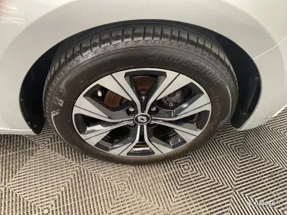 RENAULT CLIO V - voiture d'occasion - Photo 8