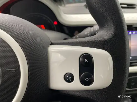 RENAULT TWINGO III - voiture d'occasion - Photo 28