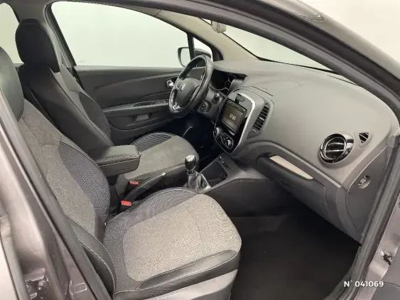 RENAULT CAPTUR - voiture d'occasion - Photo 10