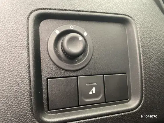 DACIA DUSTER II - voiture d'occasion - Photo 15