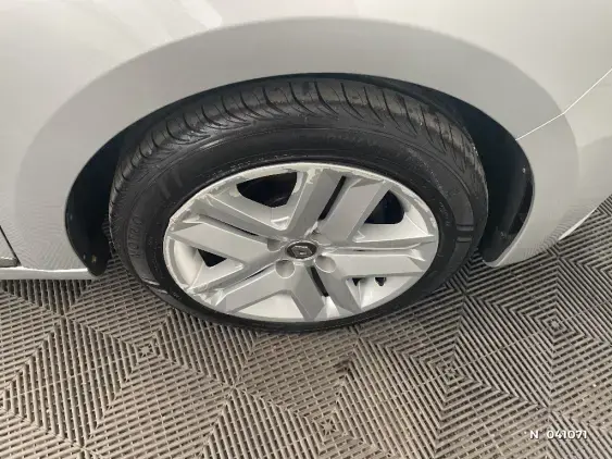 RENAULT CLIO V - voiture d'occasion - Photo 8