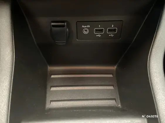 RENAULT CLIO V - voiture d'occasion - Photo 24