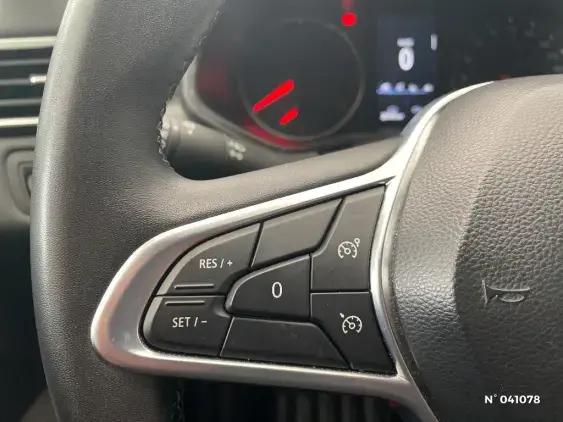 RENAULT CLIO V - voiture d'occasion - Photo 27