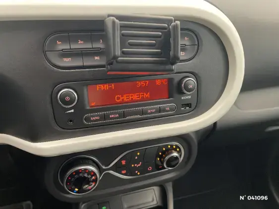 RENAULT TWINGO ELECTRIQUE III - voiture d'occasion - Photo 13