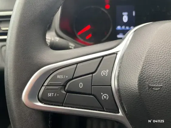 RENAULT CLIO V - voiture d'occasion - Photo 27