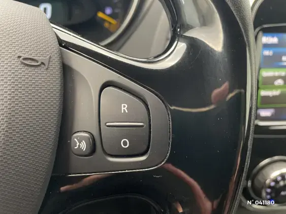 RENAULT CAPTUR - voiture d'occasion - Photo 29