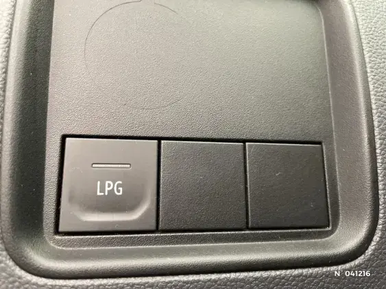 DACIA DUSTER II - voiture d'occasion - Photo 15