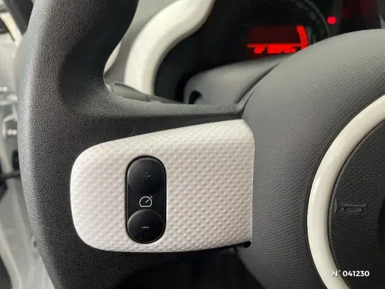 RENAULT TWINGO III - voiture d'occasion - Photo 29