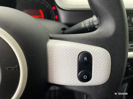 RENAULT TWINGO III - voiture d'occasion - Photo 30