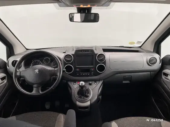 PEUGEOT PARTNER II - voiture d'occasion - Photo 9