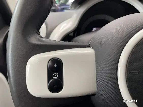 RENAULT TWINGO ELECTRIQUE III - voiture d'occasion - Photo 28
