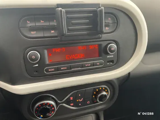 RENAULT TWINGO ELECTRIQUE III - voiture d'occasion - Photo 13