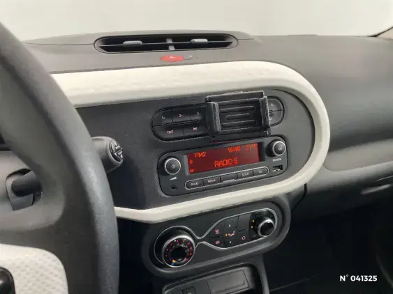 RENAULT TWINGO ELECTRIQUE III - voiture d'occasion - Photo 13