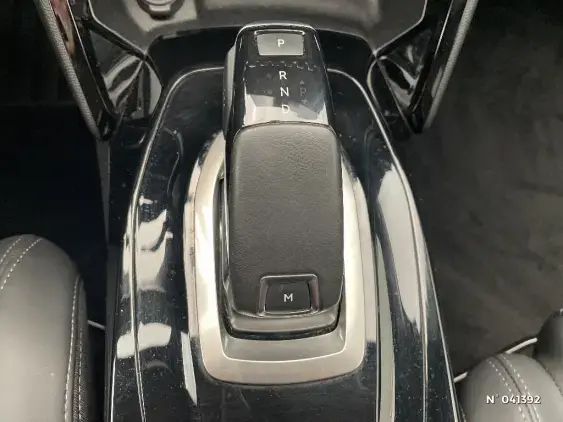 PEUGEOT 2008 II - voiture d'occasion - Photo 26