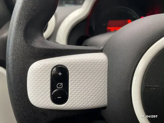 RENAULT TWINGO III - voiture d'occasion - Photo 29