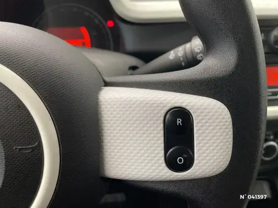 RENAULT TWINGO III - voiture d'occasion - Photo 30
