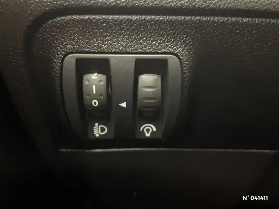 RENAULT MEGANE ESTATE IV - voiture d'occasion - Photo 15