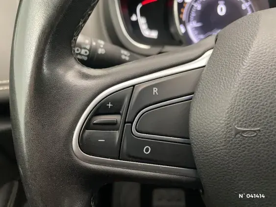 RENAULT SCENIC IV - voiture d'occasion - Photo 31