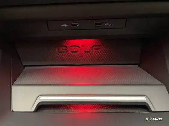 VOLKSWAGEN GOLF VIII - voiture d'occasion - Photo 25