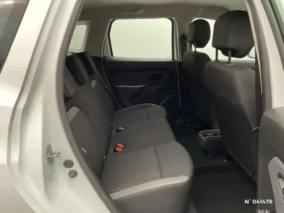 DACIA DUSTER II - voiture d'occasion - Photo 11