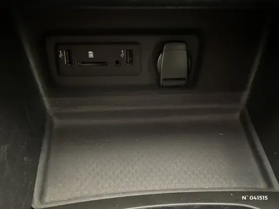 RENAULT MEGANE IV - voiture d'occasion - Photo 25