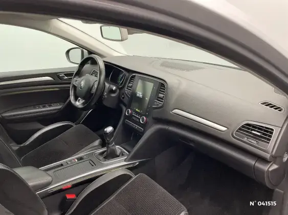 RENAULT MEGANE IV - voiture d'occasion - Photo 10