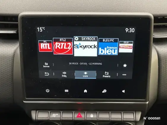 RENAULT CLIO V - voiture d'occasion - Photo 15