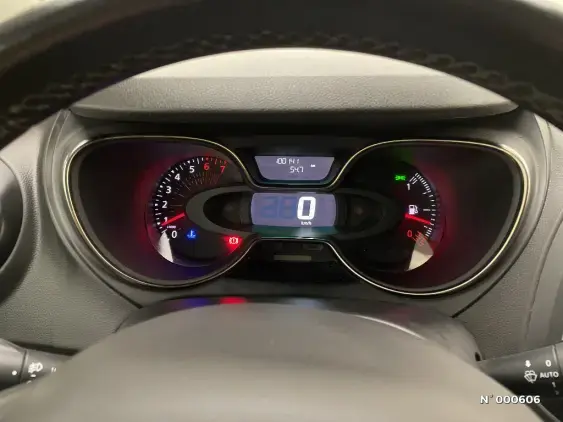 RENAULT CAPTUR - voiture d'occasion - Photo 11