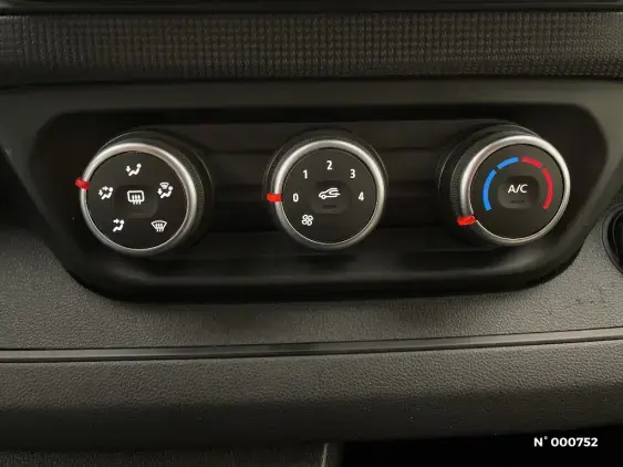 RENAULT TRAFIC FG III - voiture d'occasion - Photo 14