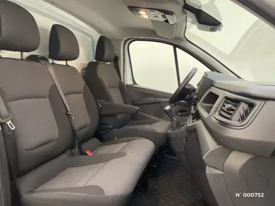 RENAULT TRAFIC FG III - voiture d'occasion - Photo 11