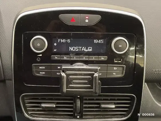 RENAULT CLIO IV - voiture d'occasion - Photo 15