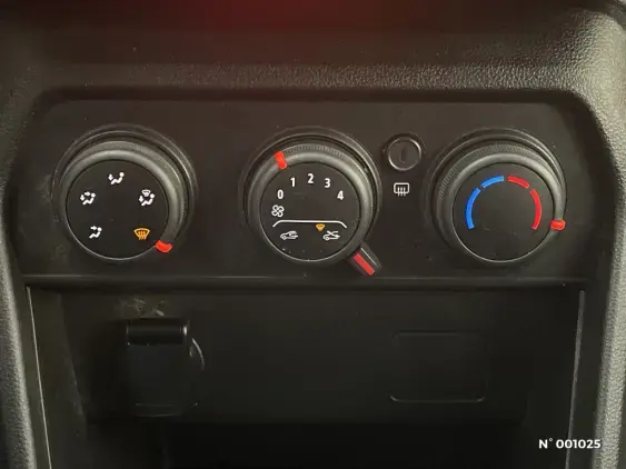 DACIA SANDERO III - voiture d'occasion - Photo 15