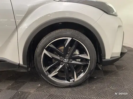 TOYOTA C-HR - voiture d'occasion - Photo 8