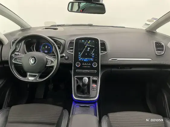 RENAULT SCENIC IV - voiture d'occasion - Photo 9