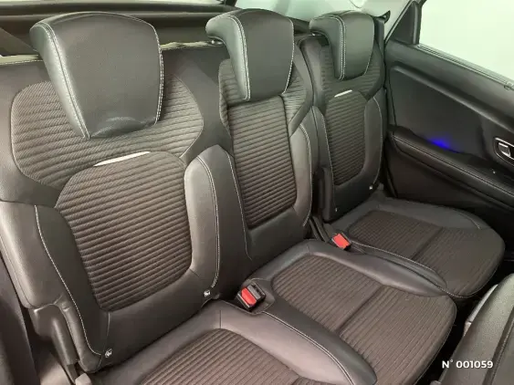 RENAULT SCENIC IV - voiture d'occasion - Photo 11