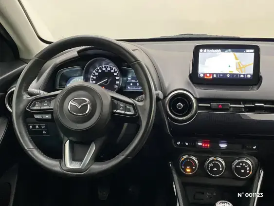 MAZDA MAZDA2 III - voiture d'occasion - Photo 13