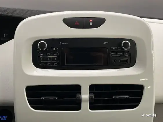RENAULT ZOE - voiture d'occasion - Photo 15