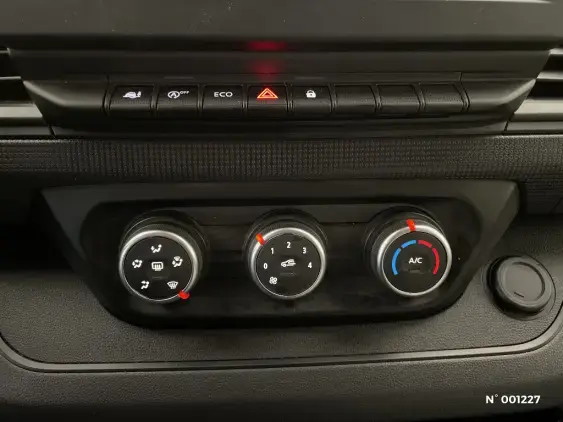 RENAULT TRAFIC FG III - voiture d'occasion - Photo 14