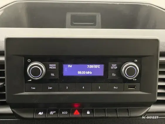 RENAULT TRAFIC FG III - voiture d'occasion - Photo 15