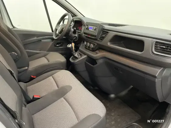 RENAULT TRAFIC FG III - voiture d'occasion - Photo 10