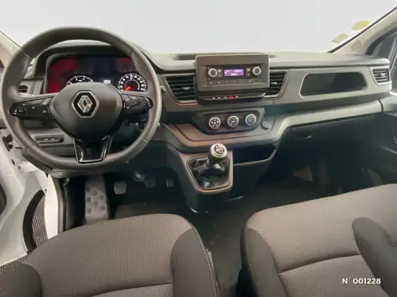 RENAULT TRAFIC FG III - voiture d'occasion - Photo 9
