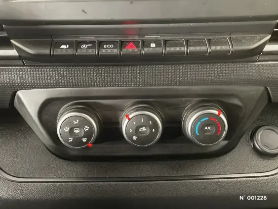 RENAULT TRAFIC FG III - voiture d'occasion - Photo 14