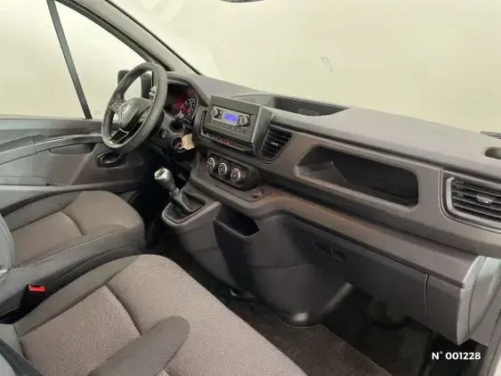 RENAULT TRAFIC FG III - voiture d'occasion - Photo 10